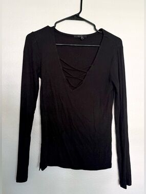 Forever 21 Y2K criss cross long sleeve sz M